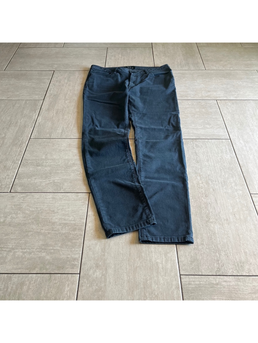 Awearness by Kenneth Cole Black Straight Leg Pants Size 36x34